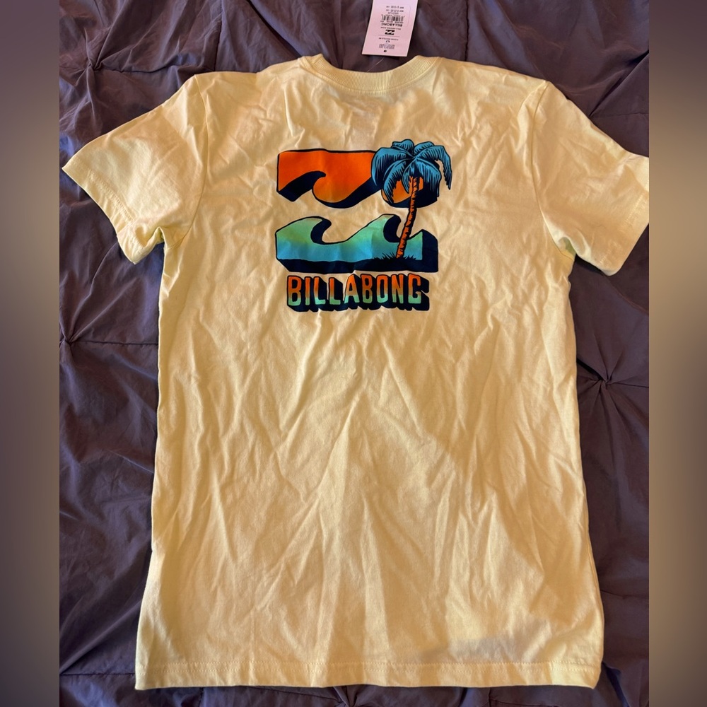 👉🏼NWT👈🏼 Brand New:  Boy’s Billabong Logo Yellow Tee Size: M